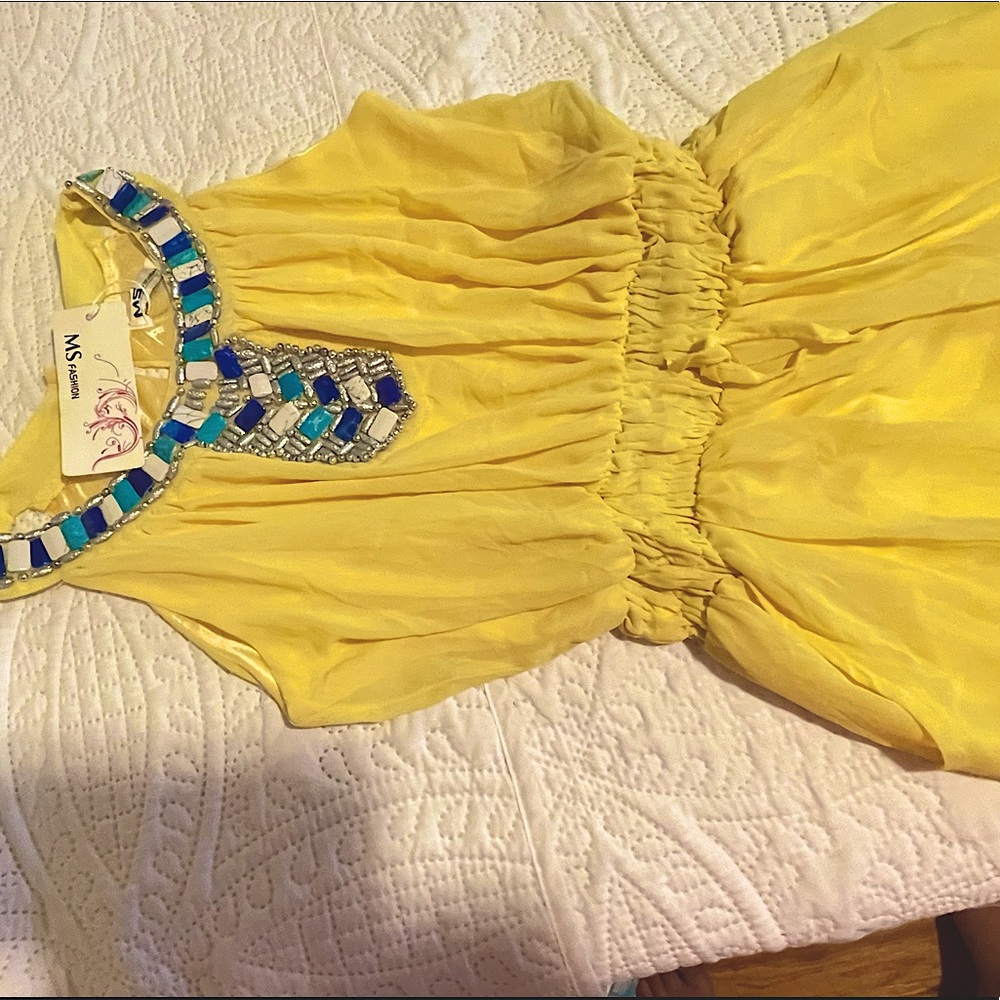 Yellow Jumper from Brazil ( OFFERS WELCOME )